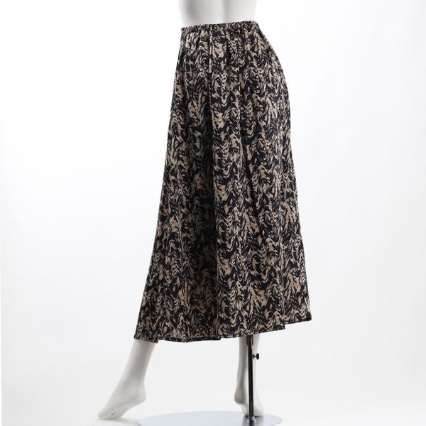 総柄フレアスカート