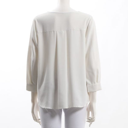 開襟デザインブラウス