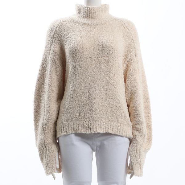 スリットボトルネックニット