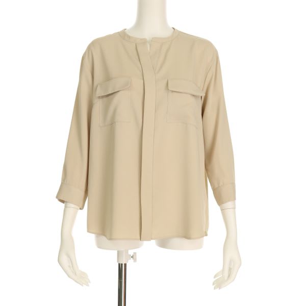 ポケットデザインブラウス