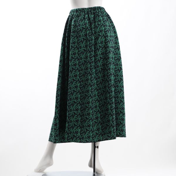 小花柄フレアスカート