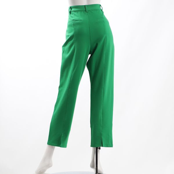 バックスリットテーパードパンツ