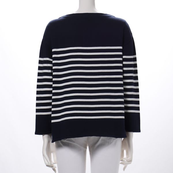 ドロップショルダー柄ニット