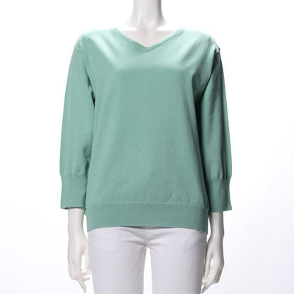 ベーシックVネックニット