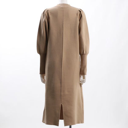 パフスリーブニットワンピース