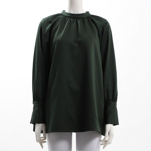 バックボタンスタンドカラーブラウス