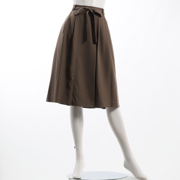 リボンベルトタック入りスカート