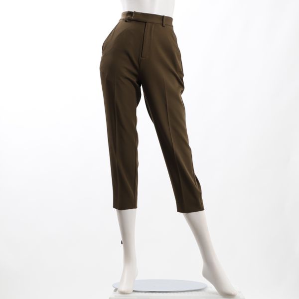 シンプルデザインテーパードパンツ