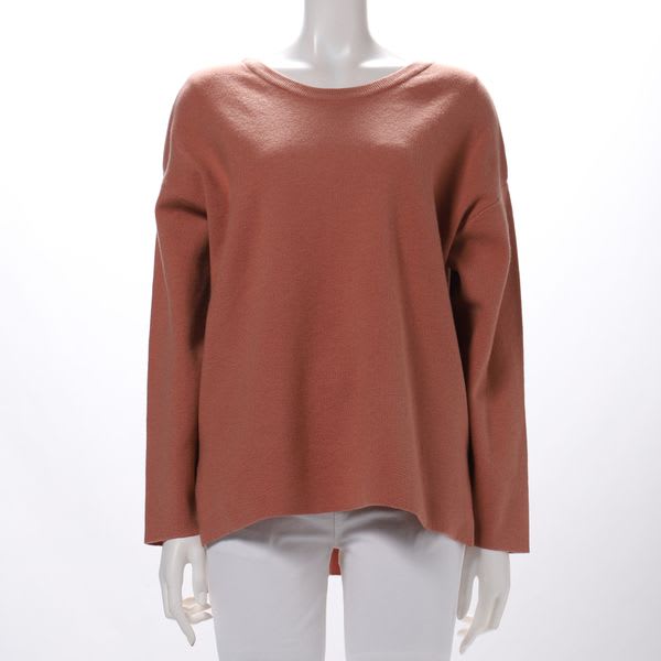 バックレースアップデザインニット