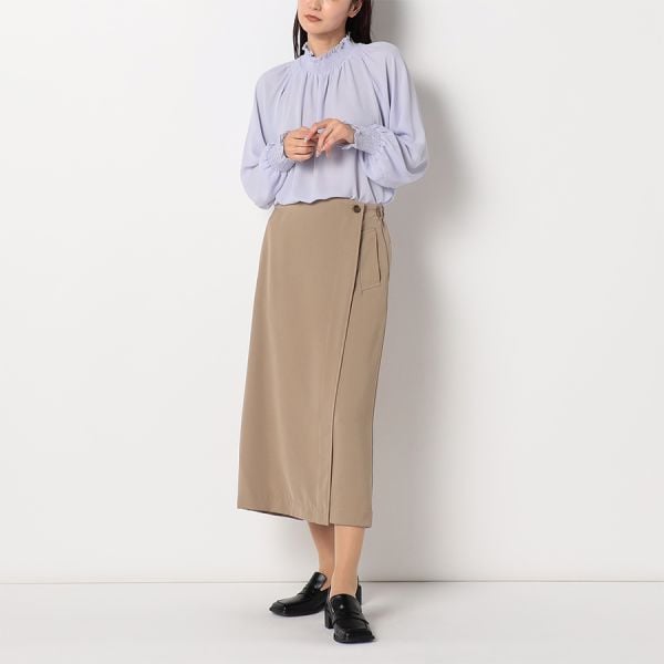 バックスリットタイトスカート
