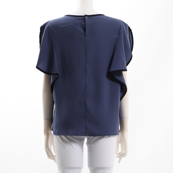 パイピングデザインラッフルスリーブブラウス