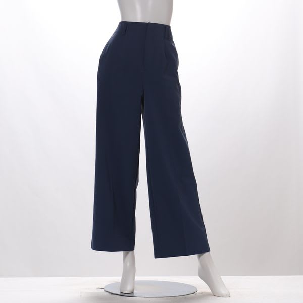 シンプルデザインワイドパンツ