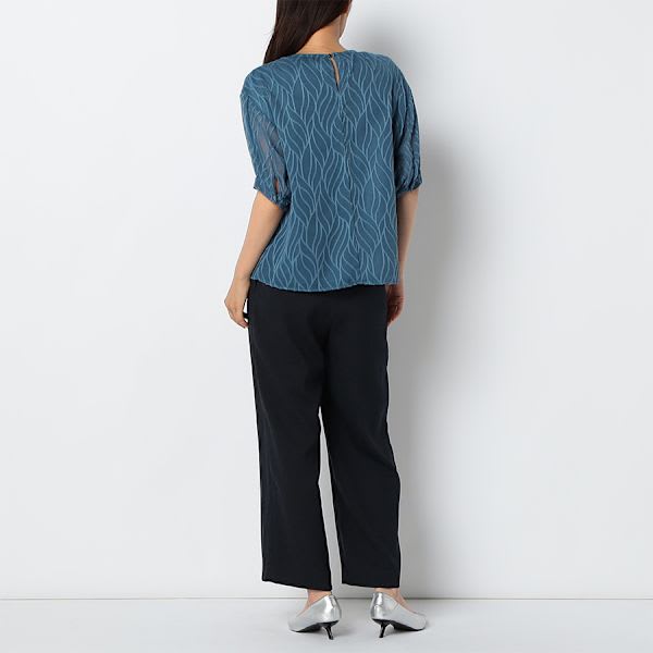 シアー素材クルーネックブラウス