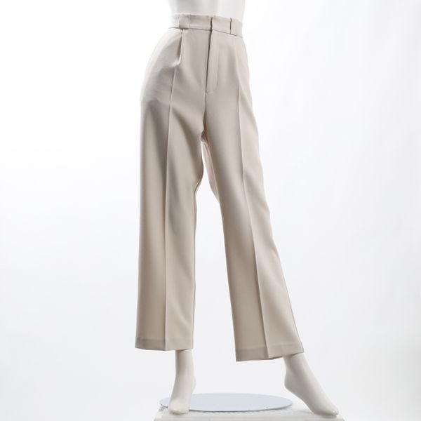 タック入りワイドパンツ