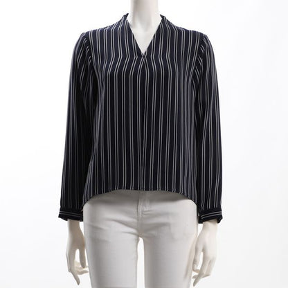 ストライプ柄Vネックブラウス