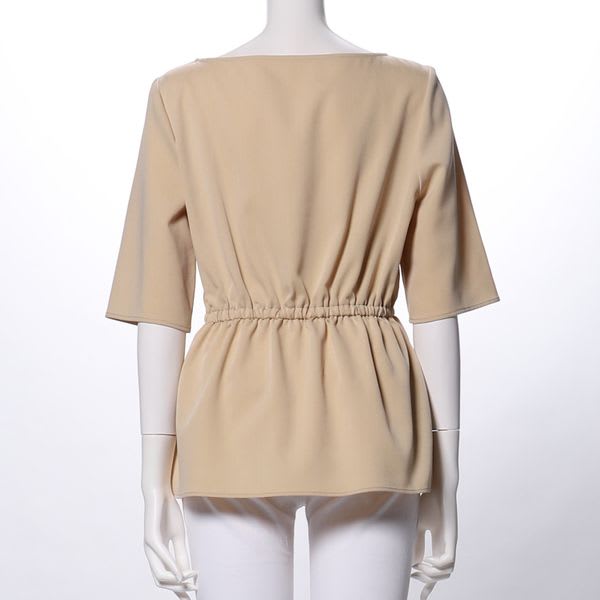 ボートネックペプラムブラウス