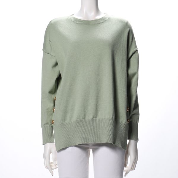 サイドゴールドボタンクルーネックニット