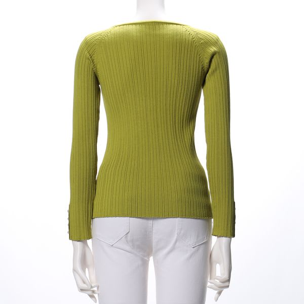 パールボタンリブニット