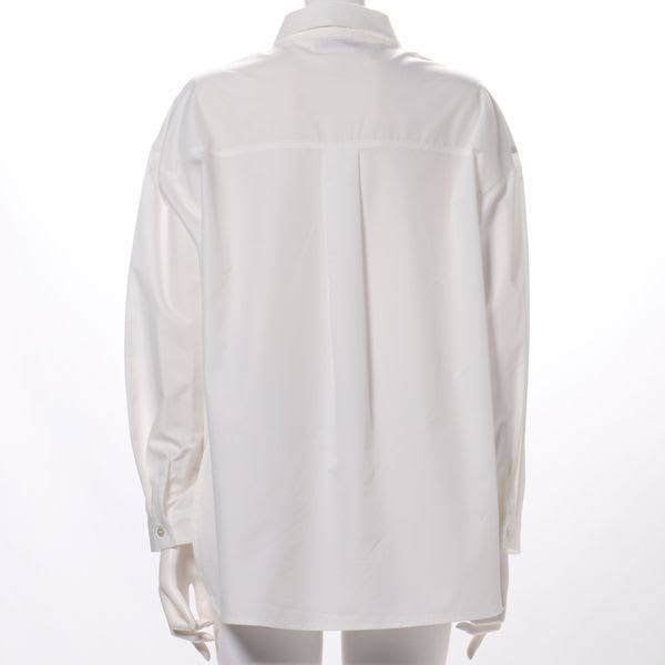 シンプルデザイン前開きシャツブラウス