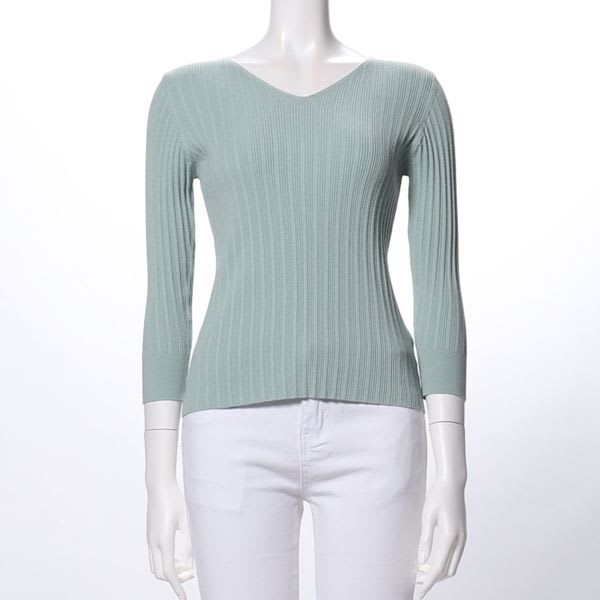 Vネックリブニット