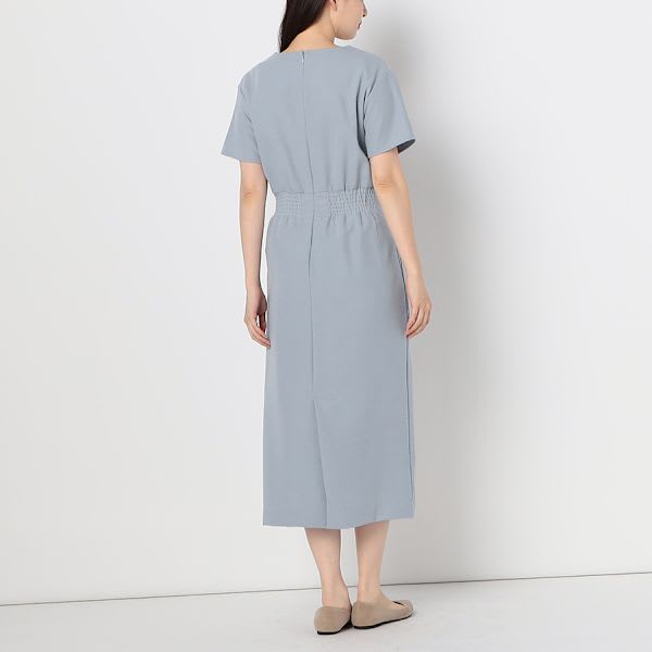 ウエストタックオープンフロントネックワンピース