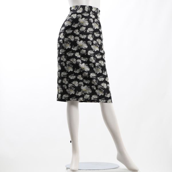 花柄ジャガードタイトスカート