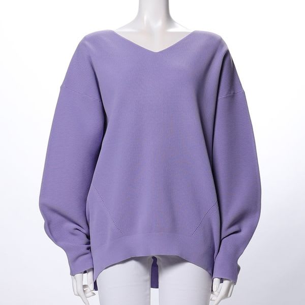 Vネックバルーンスリーブニット