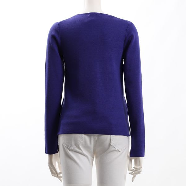 Vネックボリューム袖ニット