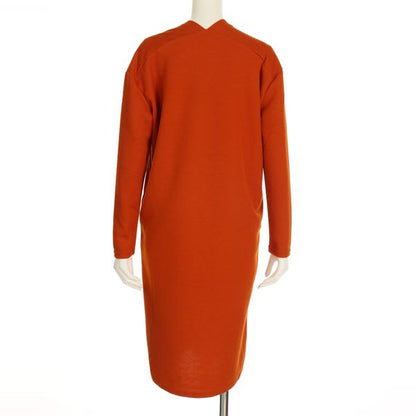 シンプルVネックワンピース