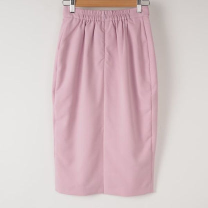 共地ベルト付きタイトスカート