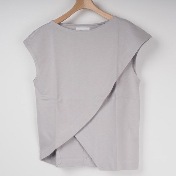 アシンメトリーデザインカットソー
