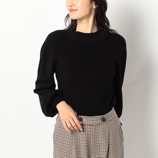 ボリュームスリーブニット