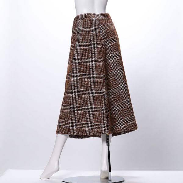 サイドボタンデザインチェック柄スカート