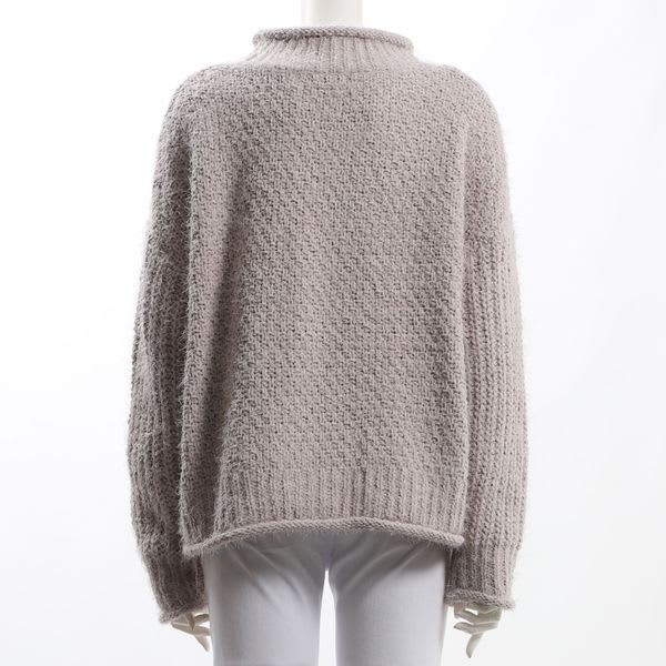 ドロップショルダーオフネックニット