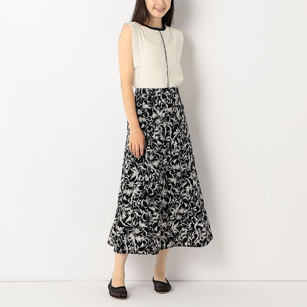 フラワープリントAラインスカート