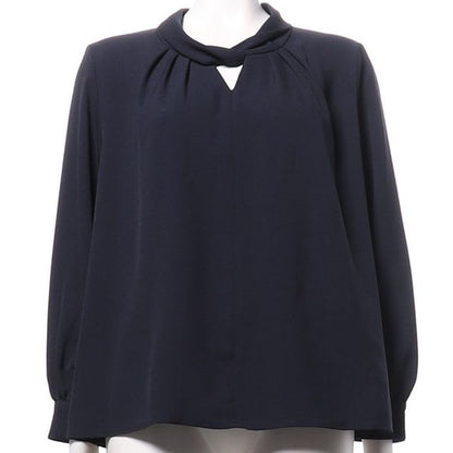 首元ねじりデザインブラウス