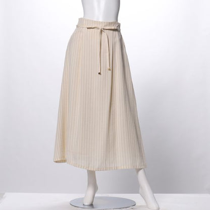 リボンベルト付きストライプ柄スカート