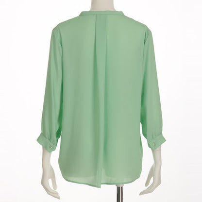 オープンフロントネックブラウス