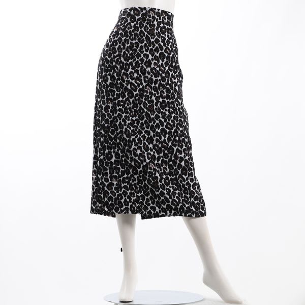 レオパード柄ジャガードタイトスカート