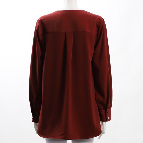 ショルダータックデザイン前開きブラウス