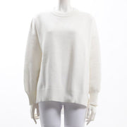 シンプルクルーネックニット