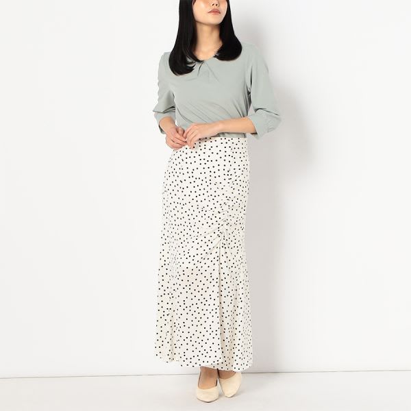 Vタックデザインブラウス