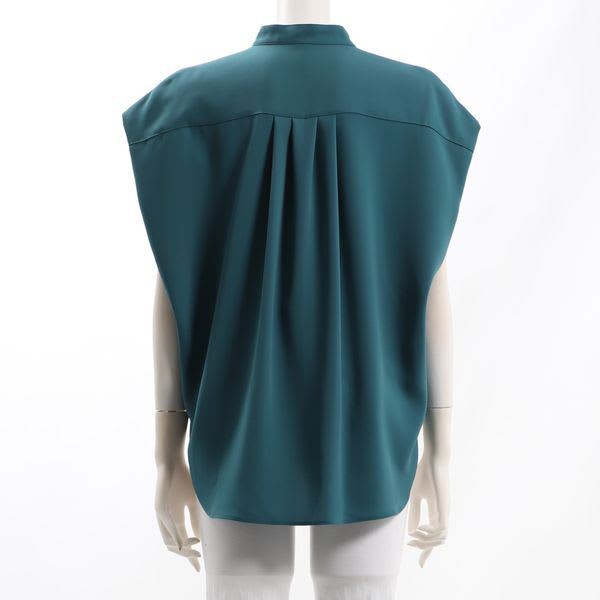 ポケット付きバンドカラーブラウス