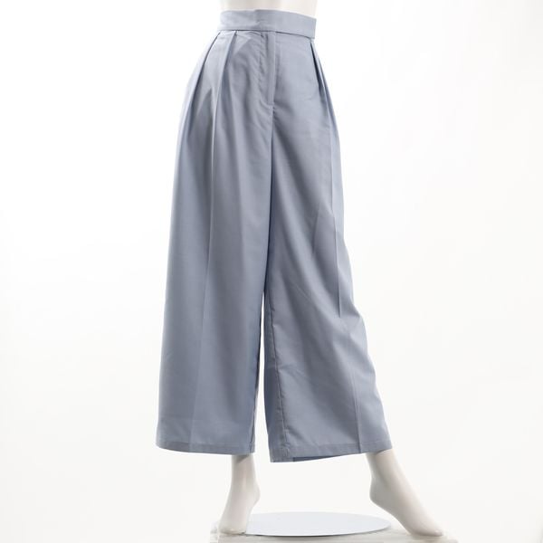 タック入りワイドパンツ