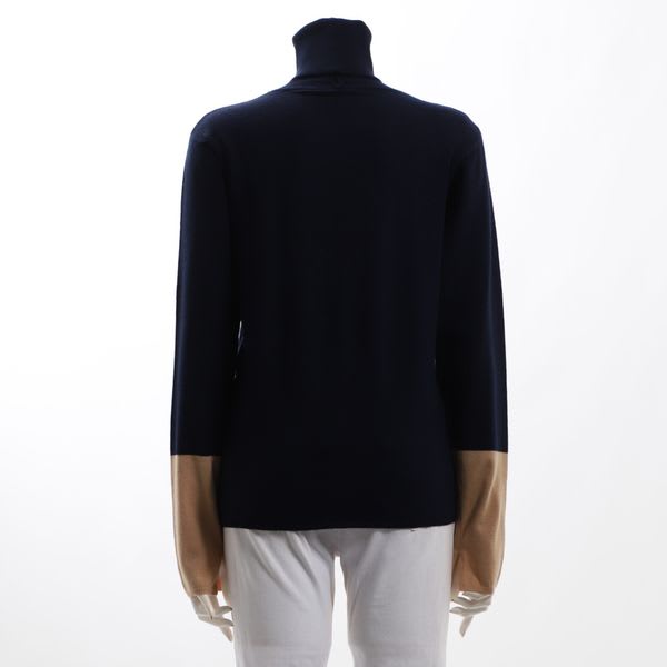 バイカラータートルネックニット