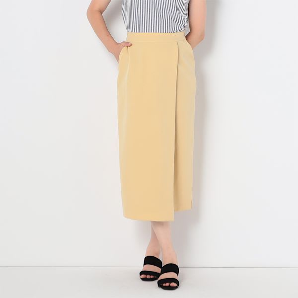 バックスリットラップタイトスカート