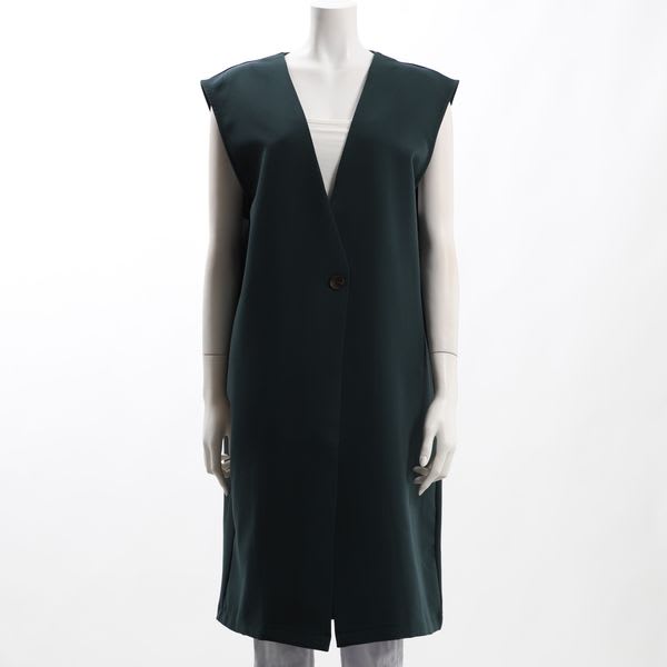 すっきりネックラインジレ