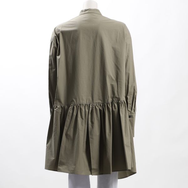 裾デザインバンドカラーブラウス