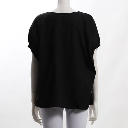 ギャザー袖Vネックブラウス