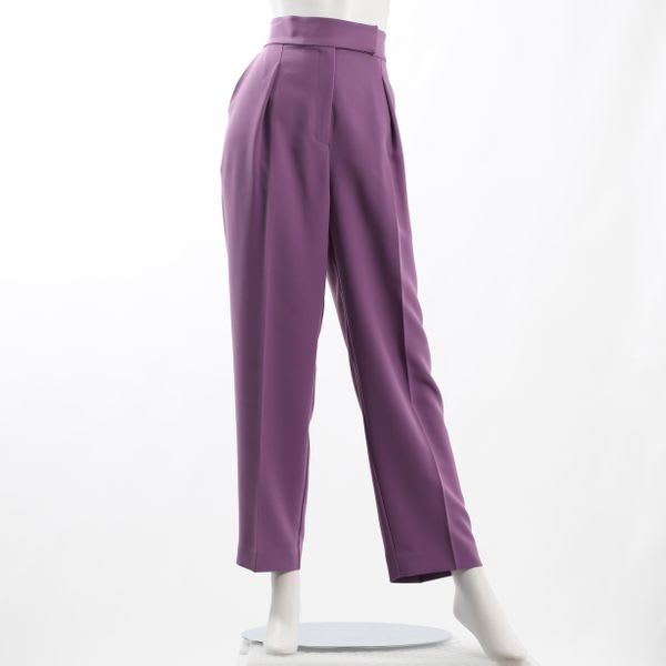 タックテーパードパンツ